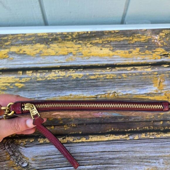 Coach Signature Canvas w/ Rexy and Carriage Motif Small Zip Wristlet. #88771 - Picture 6 of 7